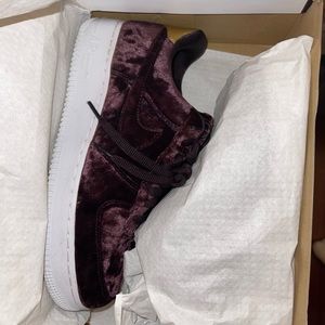 Womens Air Force 1 Velour